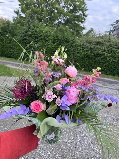bouquet déstructuré — création florale