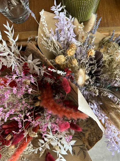Bouquet de fleurs séchées — création florale